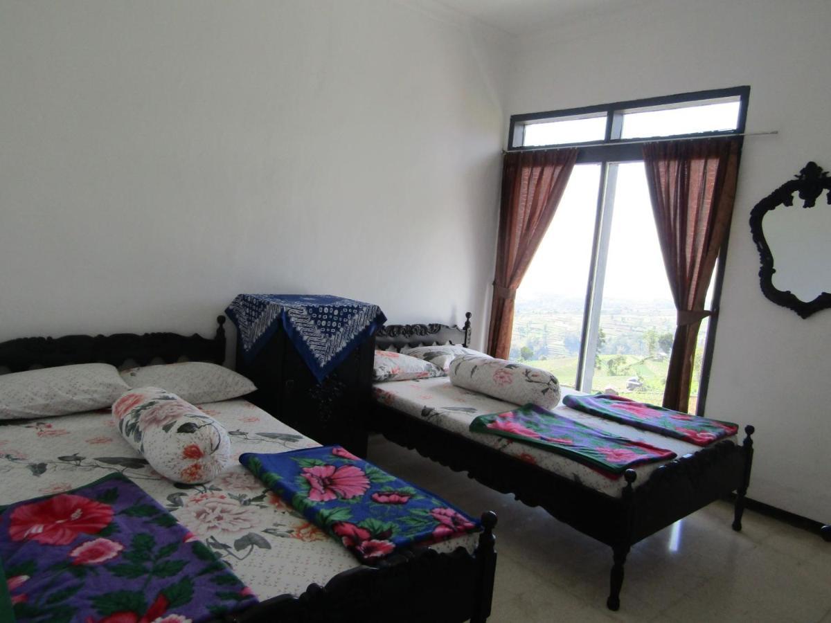 Hotel Pantes Sarangan Dış mekan fotoğraf